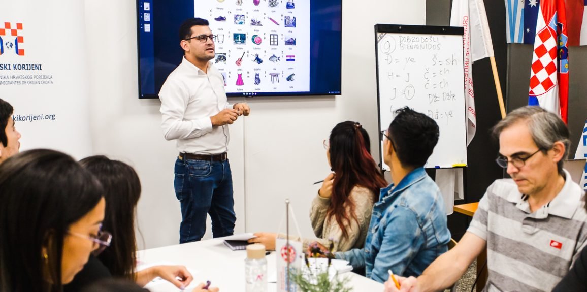 380145512_858145469306334_530233478986606288_n