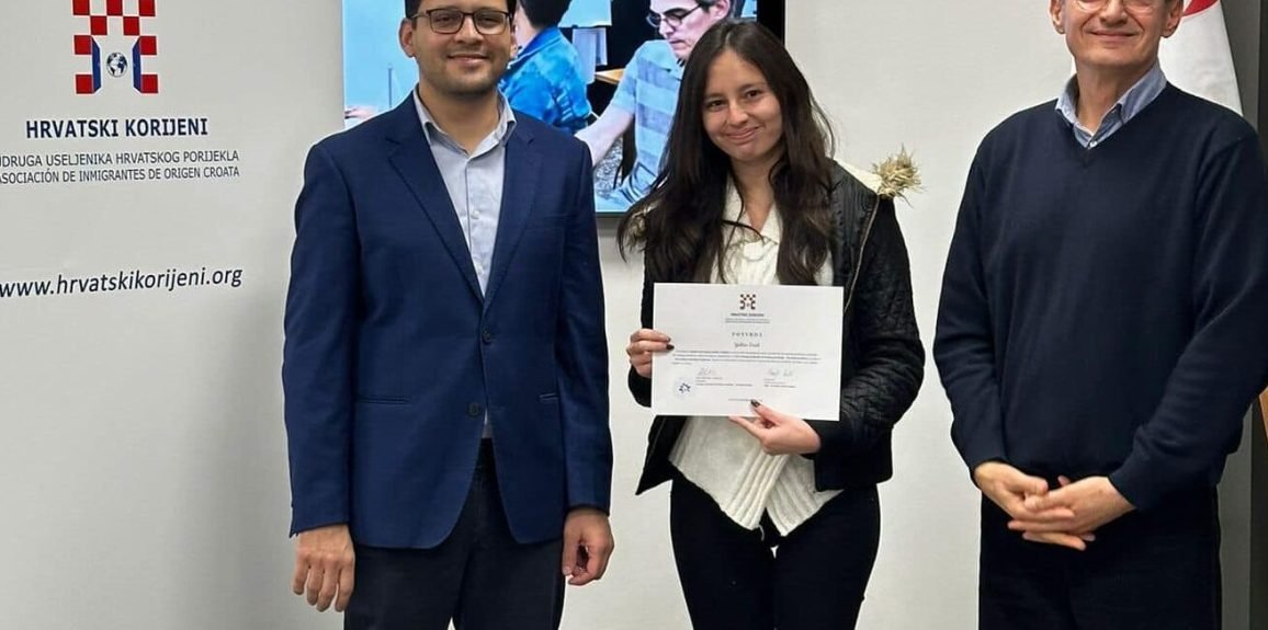 411123602_210983615393594_5722077260062629155_n