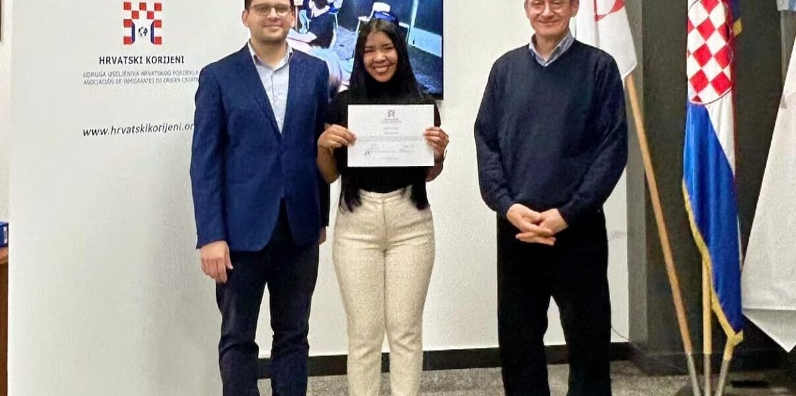 411155084_210983505393605_7977082204783510958_n